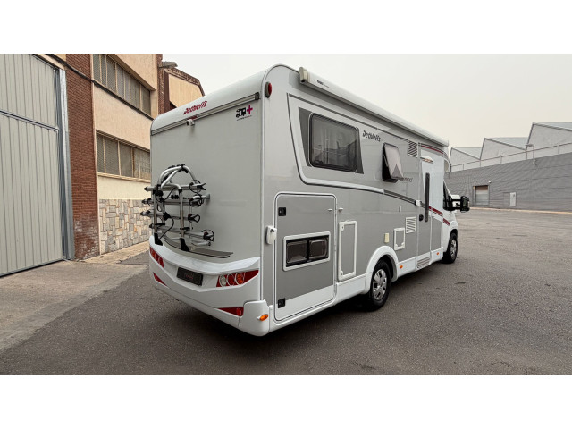 DETHLEFFS TREND T 7057 EB